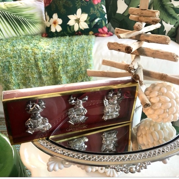 NIB Gorham Silver-plate Christmas Reindeer Ornaments - Picture 5 of 7